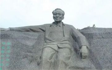 艾青的诗《树》的读后感推荐6篇