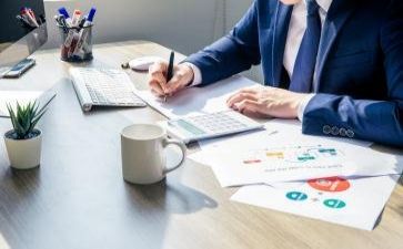 2024财务人述职报告范文参考6篇