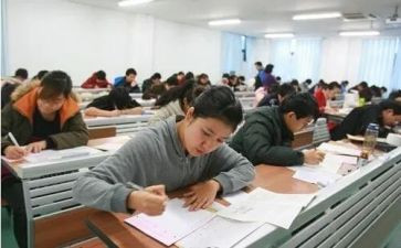 教师初级述职报告8篇