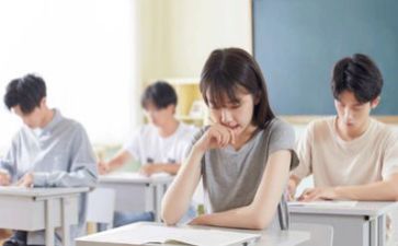高考通用作文模板7篇