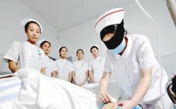 男护士简历模板6篇