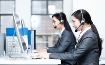 客服月度总结报告8篇