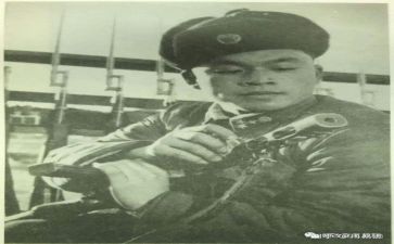 l雷锋事迹8篇