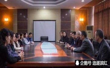 领导职工作述职报告5篇