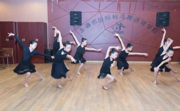 集体舞活动总结6篇