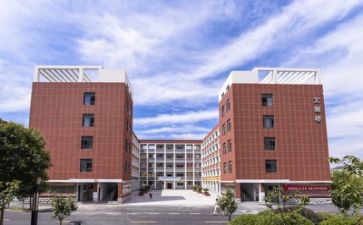 多彩校园类作文优质5篇