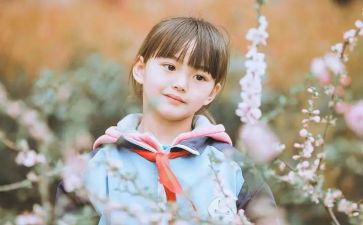 《女孩》作文6篇