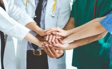 医学生签合同参考8篇