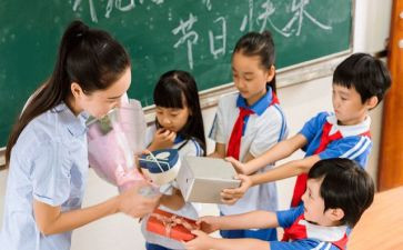 中二体育教师述职报告推荐7篇