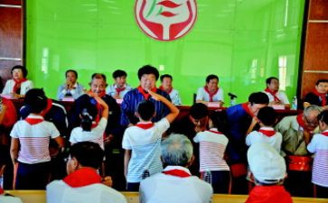 助学金申请大学生申请书5篇